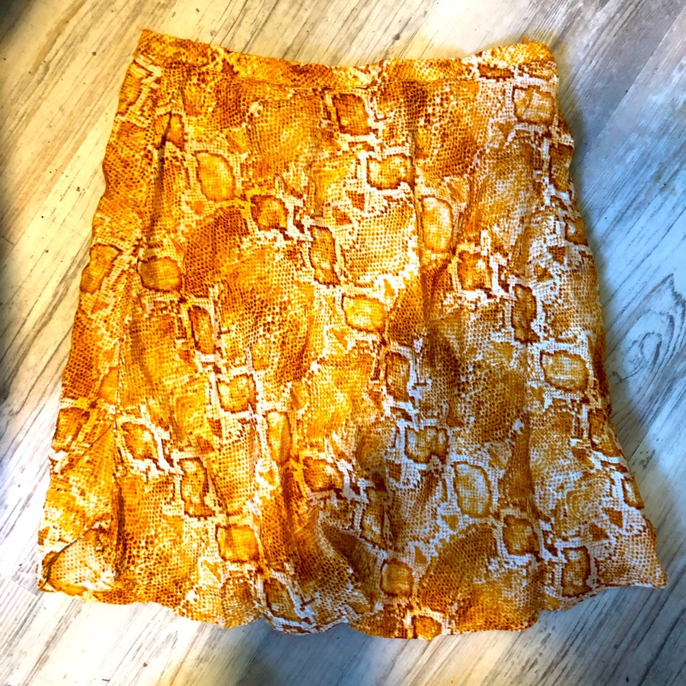 Billabong mini skirt